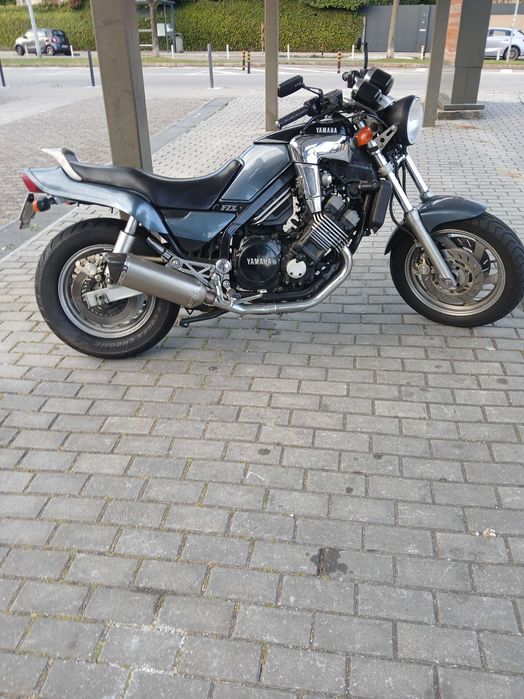 Yamaha FZX 750 cm3 isenta