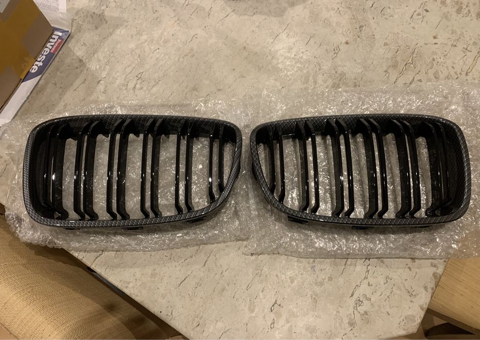 Grelhas carbono BMW Série 1 2012 a 2015