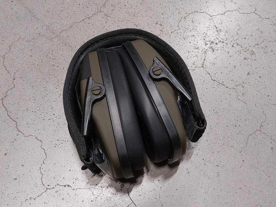 Ochronniki słuchu aktywne RealHunter Active oliwkowe 258-050 Przecena