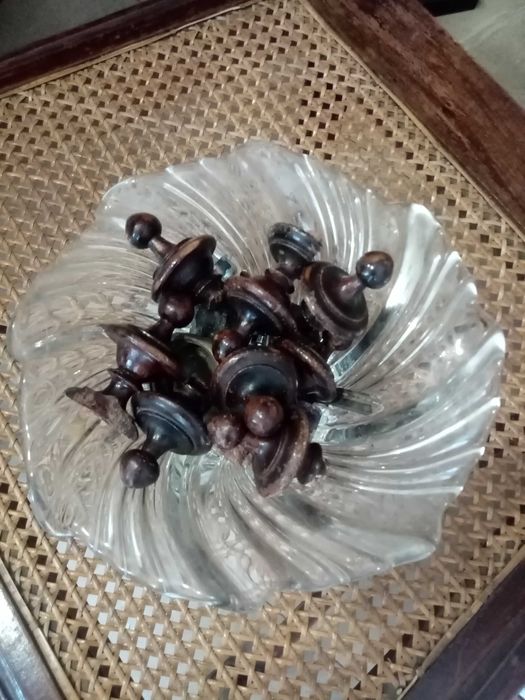 Mobiliario em palhinha.