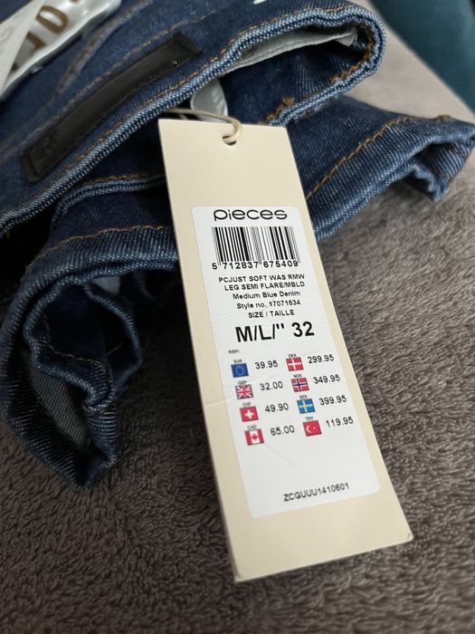 Pieces nowe z metką spodnie jeansowe dżinsy M/L dzwony