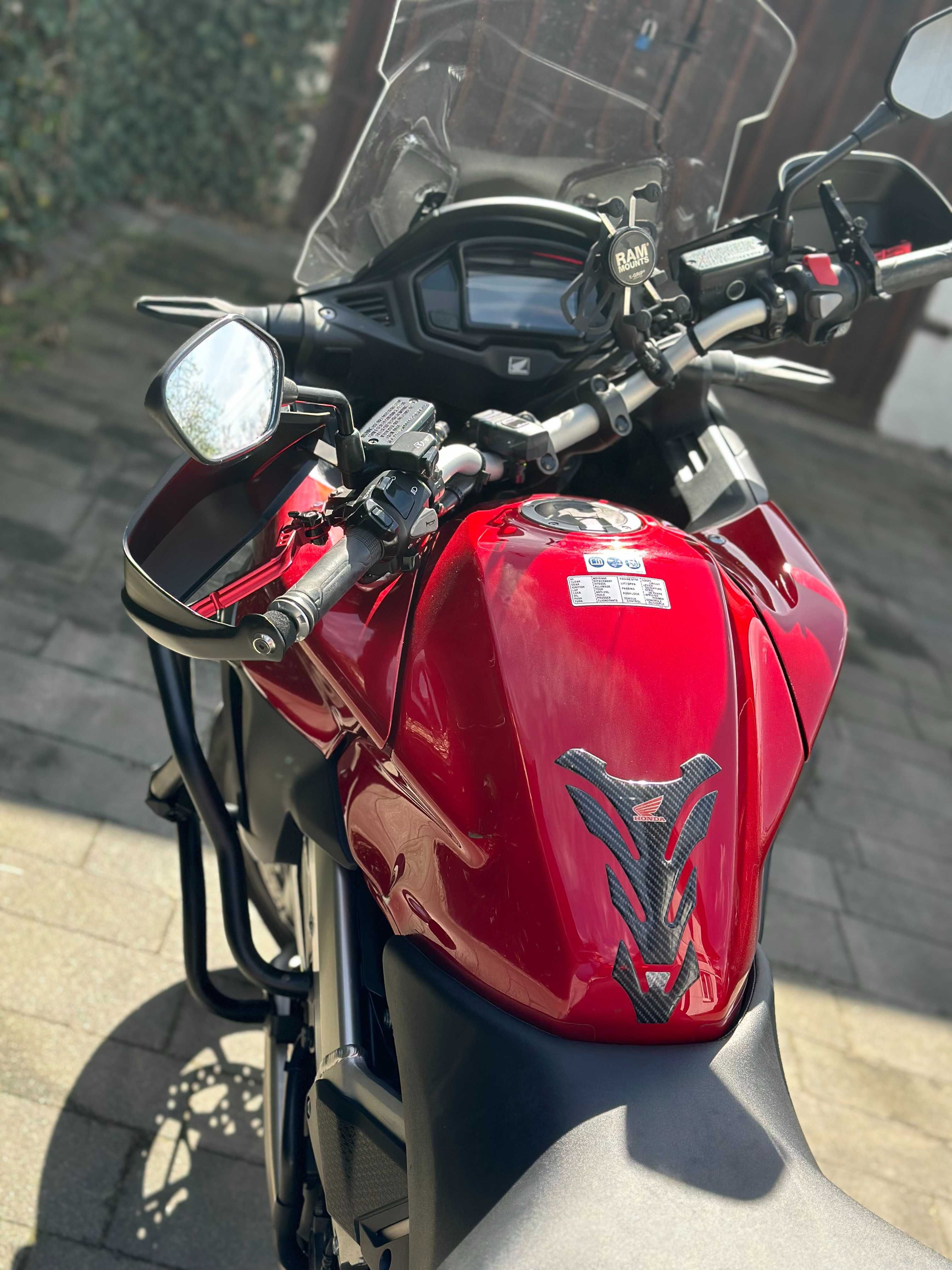 Honda VFR 800X crossrunner