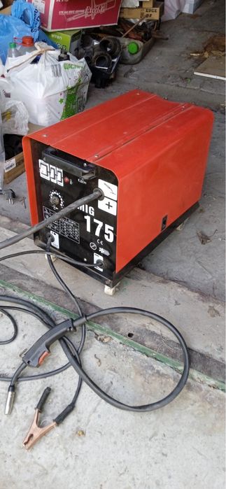 Зварювальний напівавтомат з проводокою