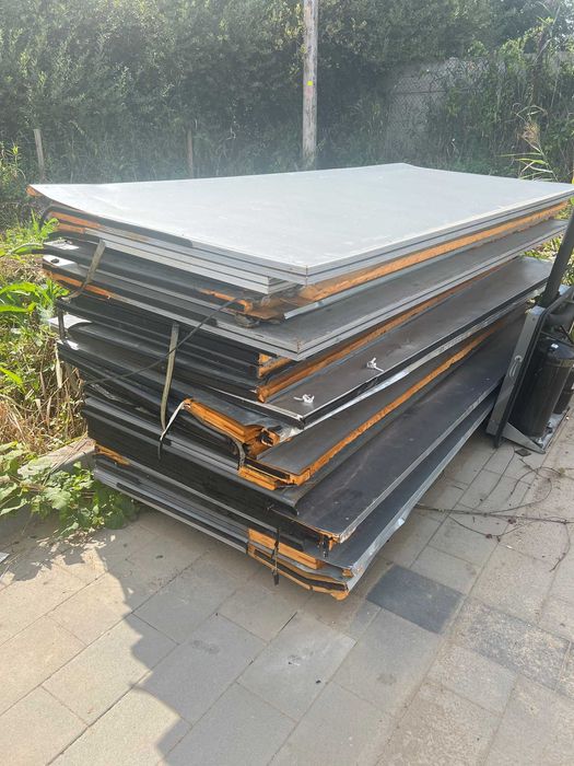 Płyta warstwowa z blachą ocynkowaną grubość - 4cm