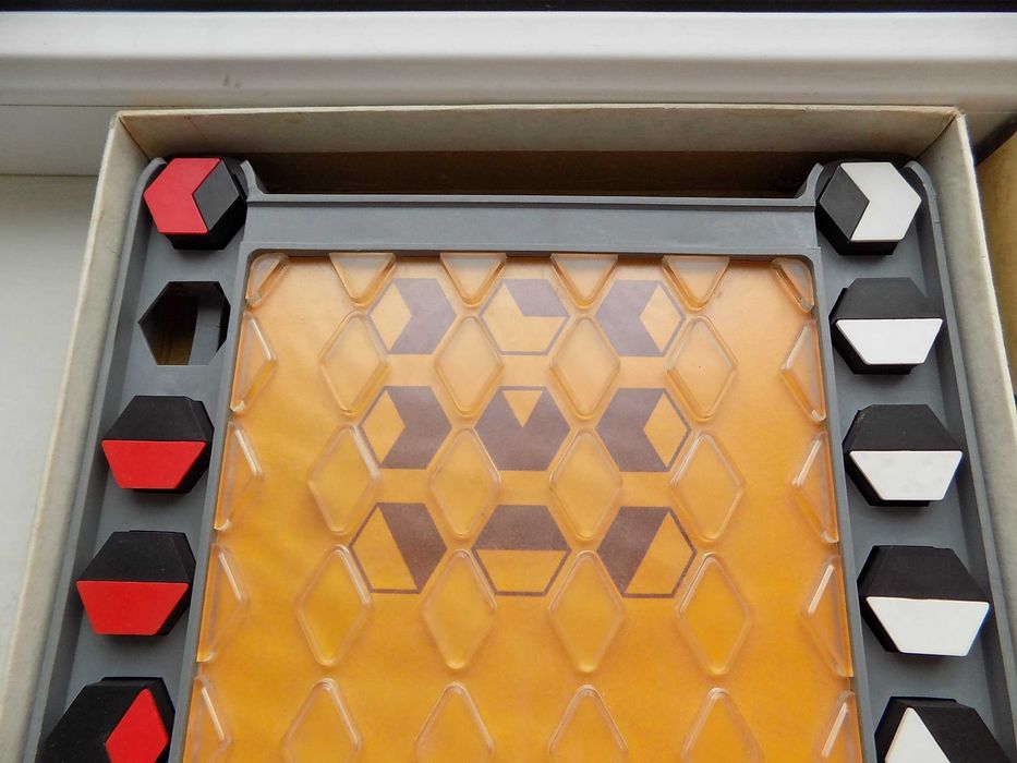 Игра настольная СССР Каре Львовское ПО Микроприбор 1991