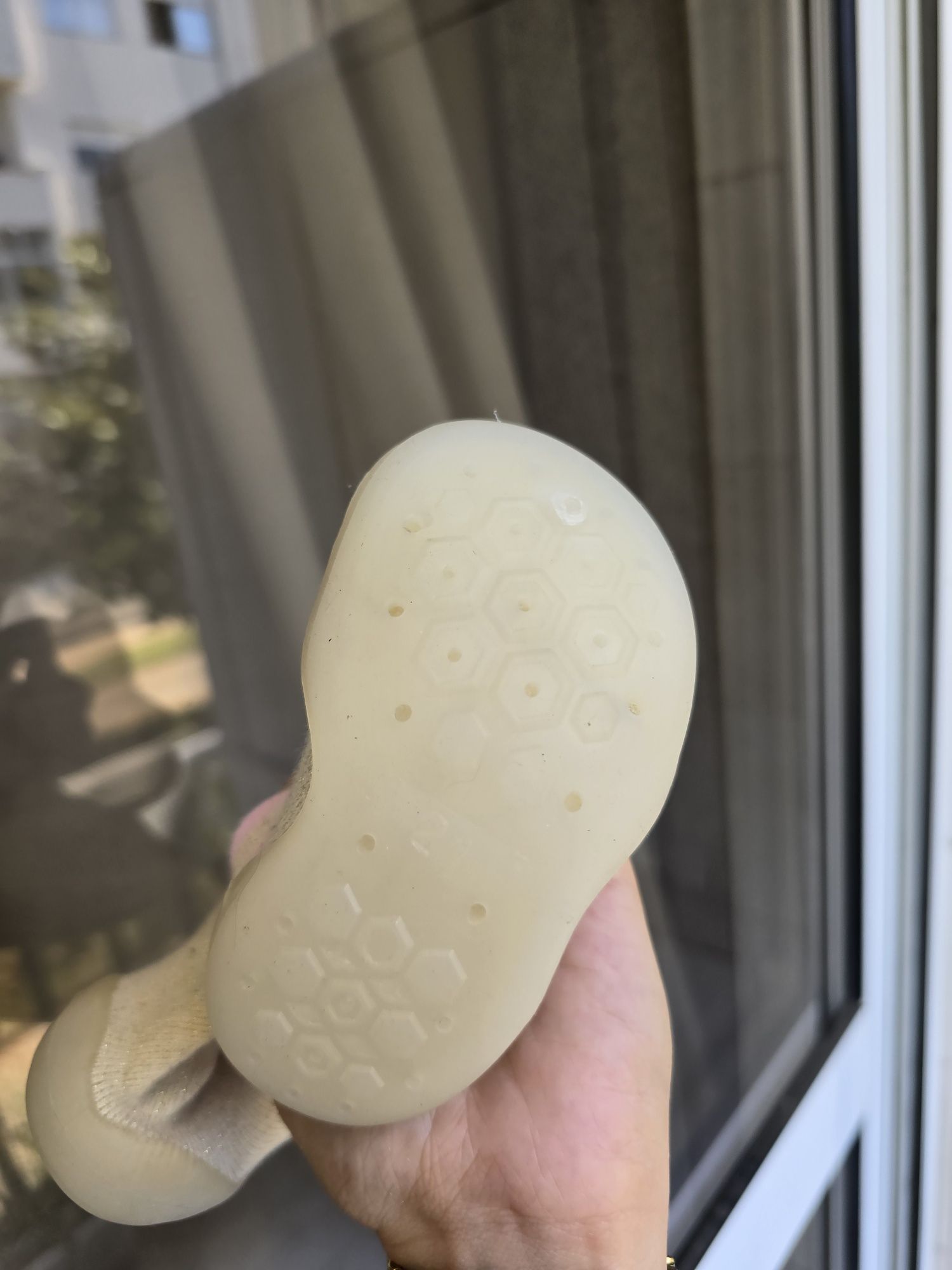 2 pares de calçado tipo Attipas
