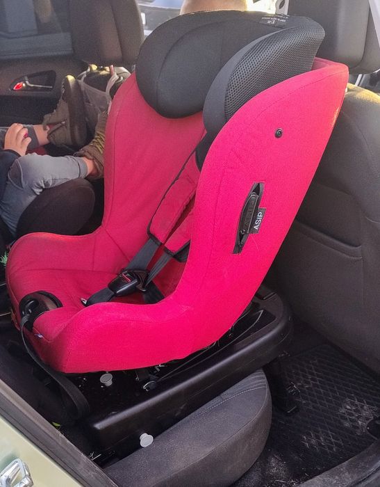 Axkid Modukid Seat Isofix - fotelik samochodowy dla dzieci od 61 d 104