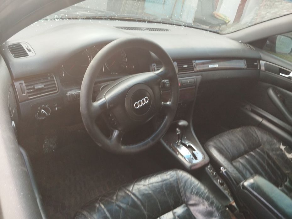 Продам цілу, можна по деталях Audi a6 c5 2.5 AKE , АКПП