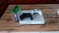 Xbox One S  + 2 Pady + 5 gier