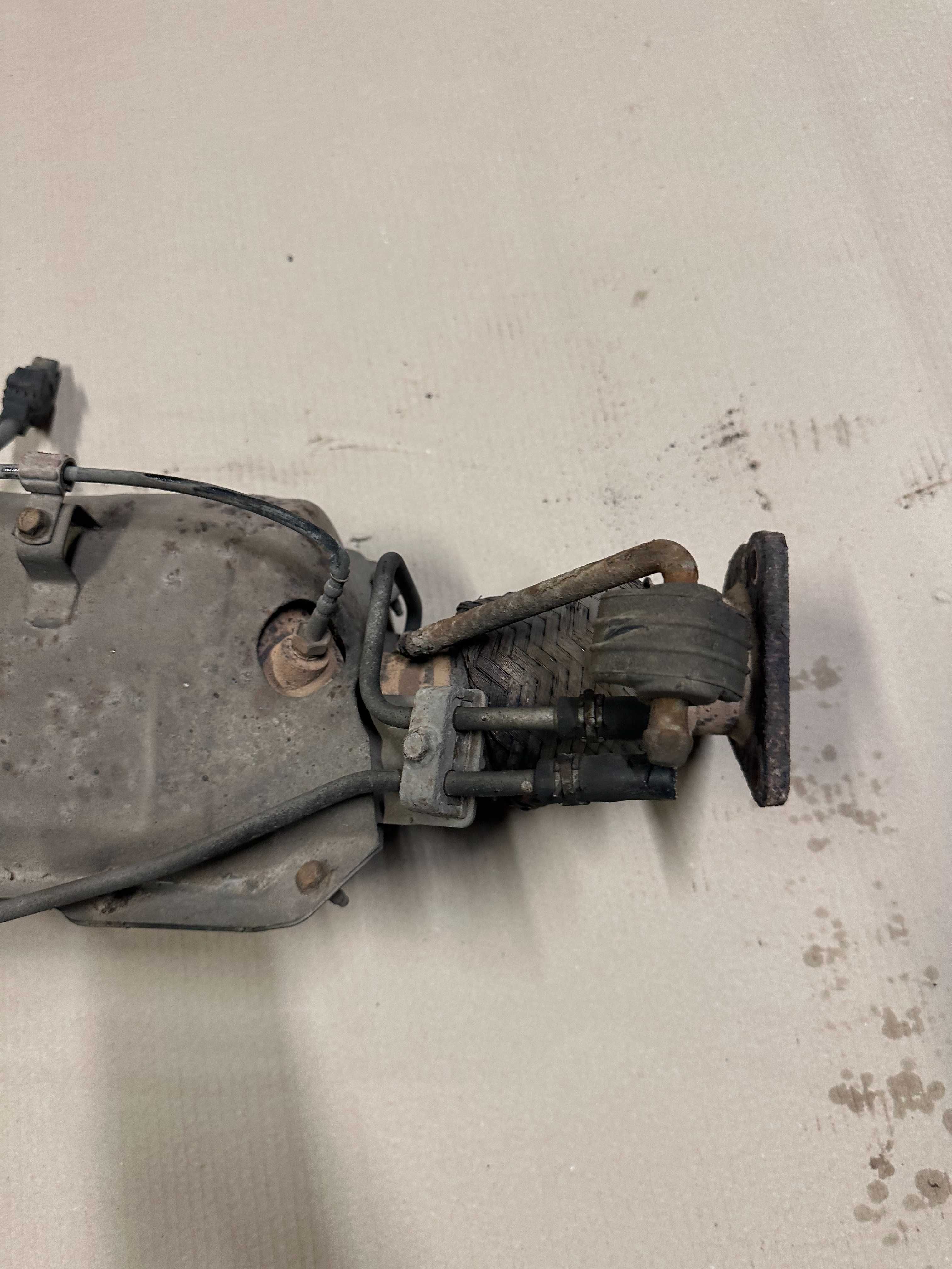 Isuzu D-Max II 11-19 2.5 Biturbo Katalizator DPF