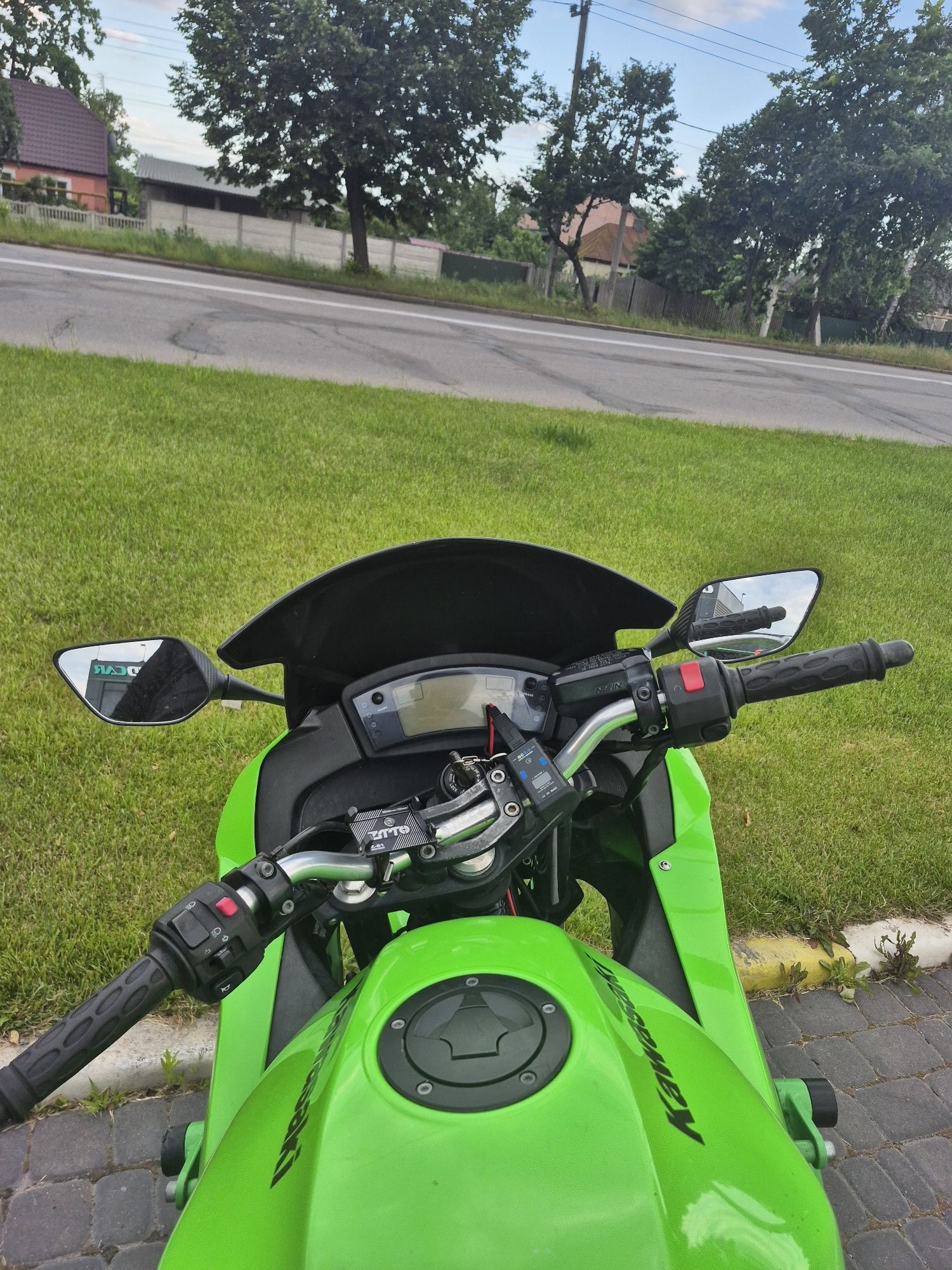 Kawasaki Ninja 400 r