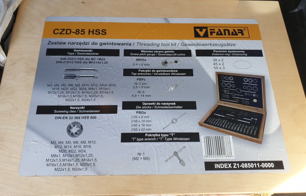 Zestaw gwintowników i narzynek FANAR.