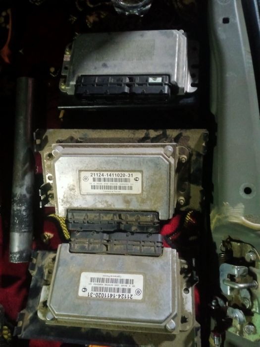 Продам ЭБУ Январь 7,2 1.6-16v