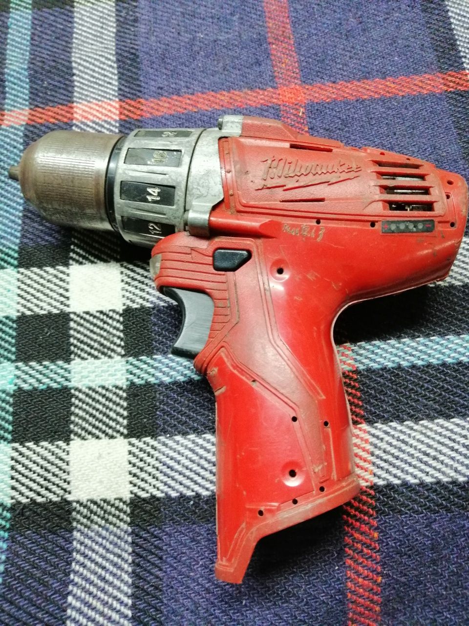 Máquina milwaukee para reparar 2a velocidade falha