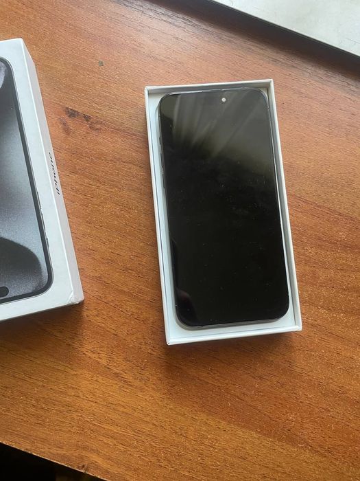 Iphone 15 pro max 512 GB TITAN