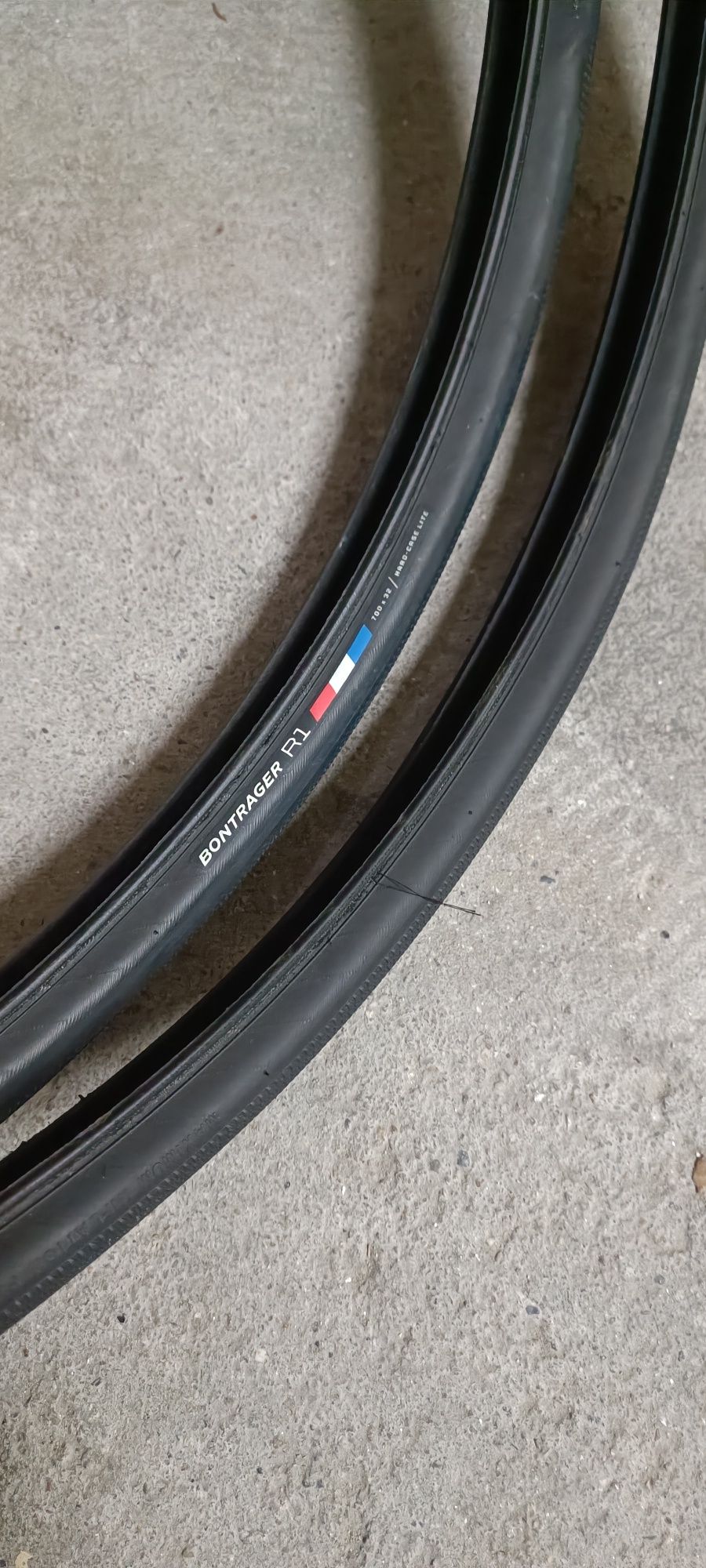 Pneus bontrager estrada R1