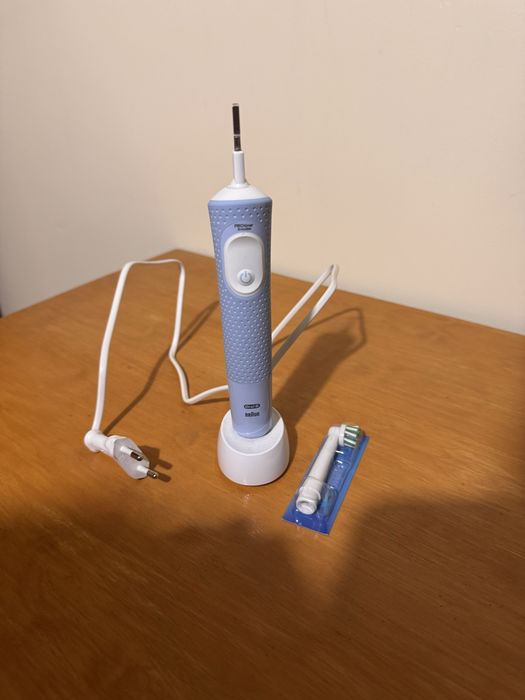 Vendo escova oral B