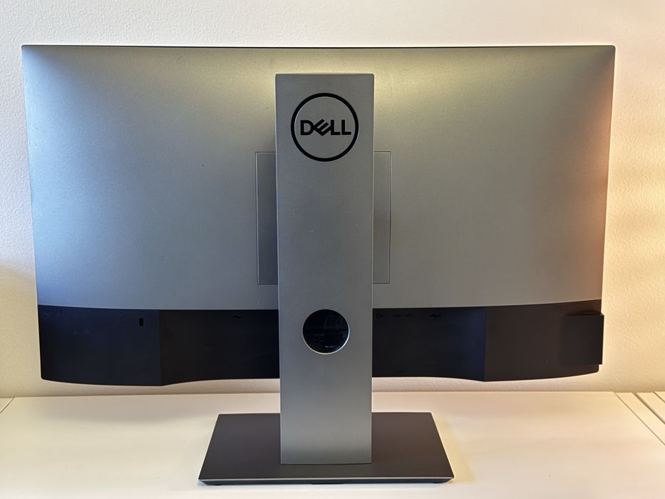 RESERVADO - Dell Monitor 24” U2419H