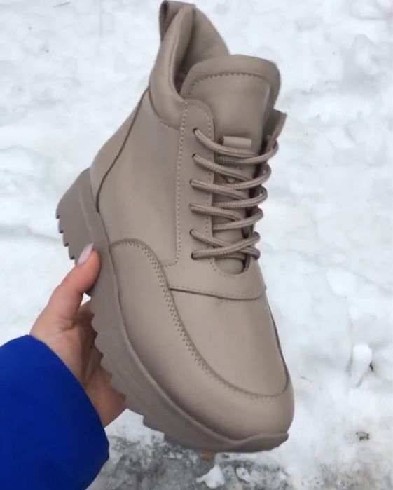 Жіночі шкіряні ботінки