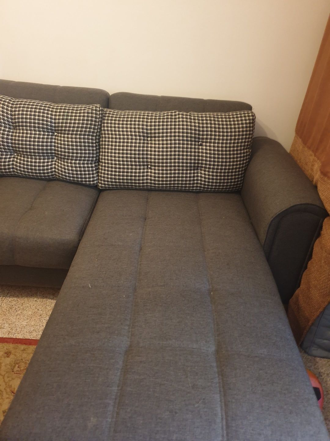 Vendo sofa cama  com pouco uso