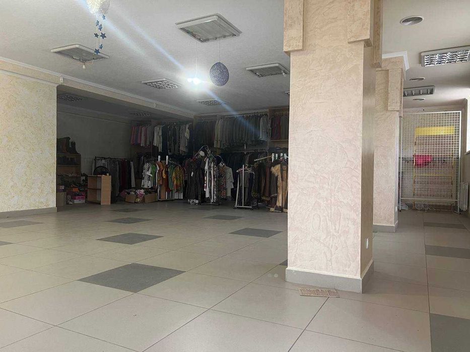 Здам в оренду прим. 110м.кв. поряд МакДональдз, ГАЗ-е опал.