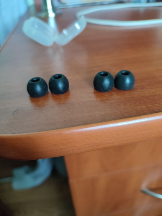 Амбушури для навушників, піна