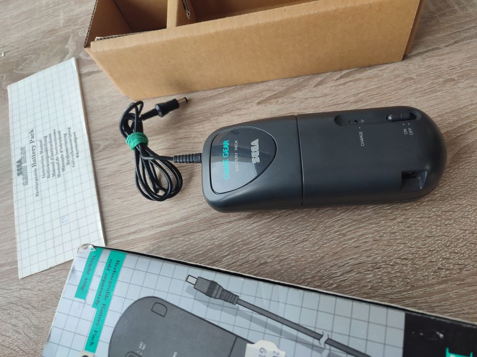 Sega Game Gear Baterry Pack w boxie