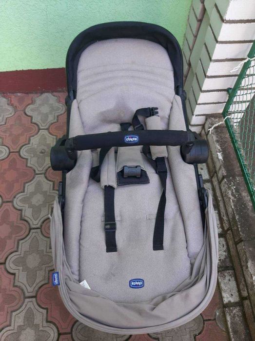 Коляска Chicco best friend 2 в 1