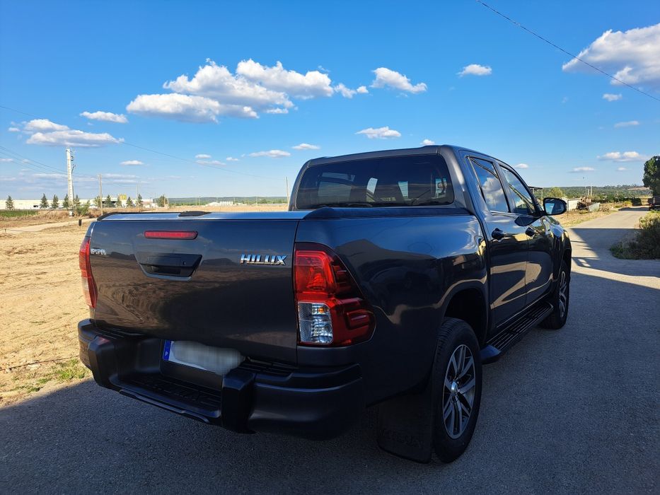TOYOTA HILUX 2.4 150cv como nova!!