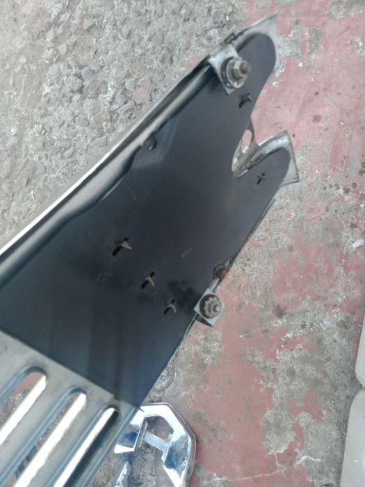 Передняя решетка на 403 ИЭ  МОСКВИЧ ИЭ экспортная