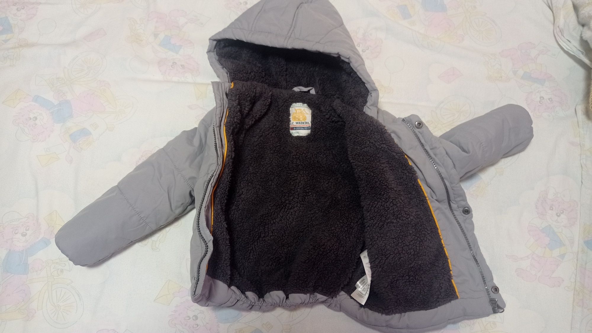 Зимняя детская куртка на 2-3 года