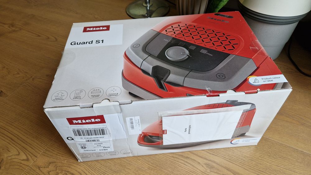 Odkurzacz workowy Miele Guard S1 Junior, kolor TerraRed (czerwony)