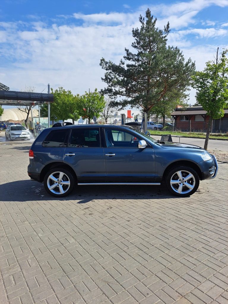 VW Touareg 3.2 LPG automat chromy doinwestowany !