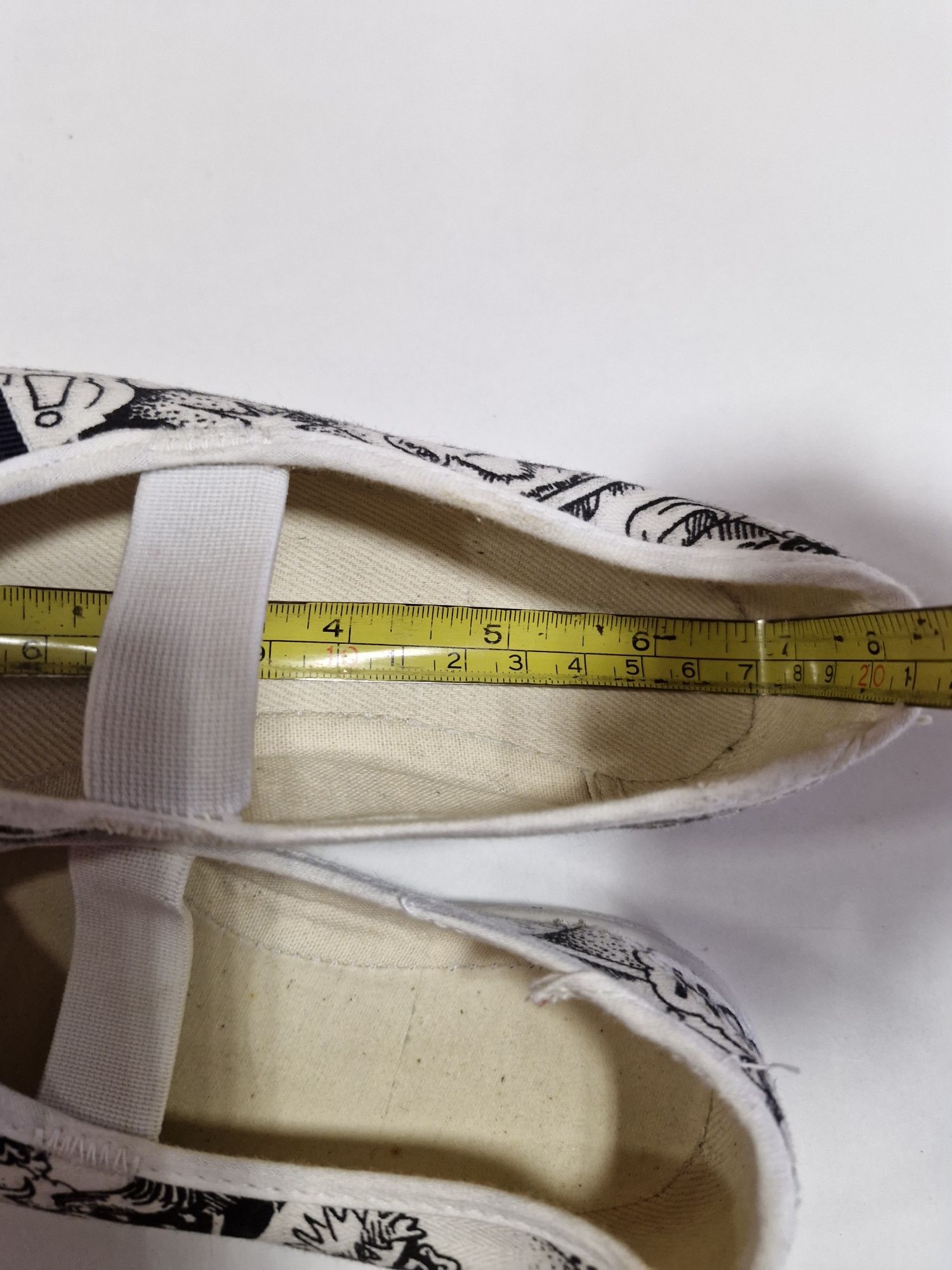 Czeszki dziewczęce r. 26 wkładka 17cm