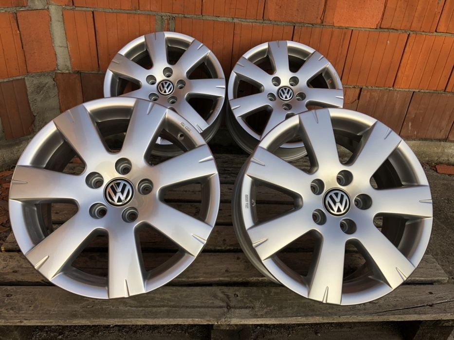 + felgi 16 cali VW Passat Golf orginał Radom