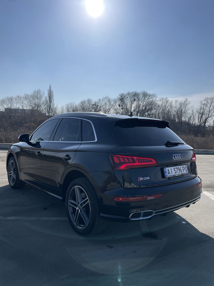 Audi SQ5 2019 ne farbovana