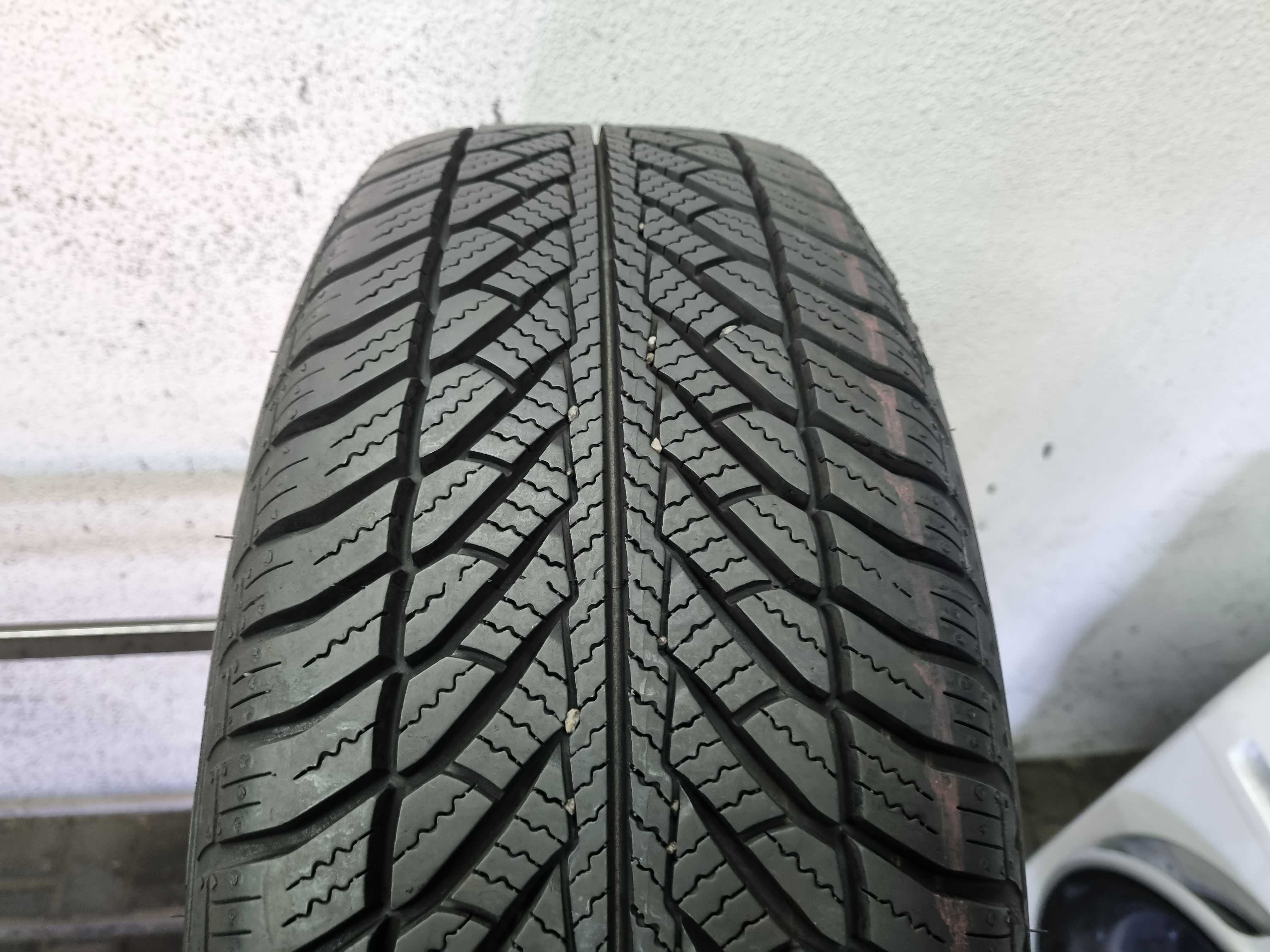 195/55/16 91H Goodyear Ultra Grip Preformance *RSC Dot.4323R