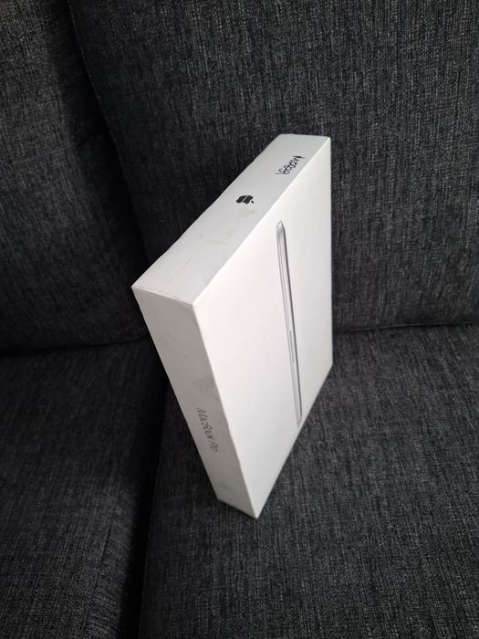 MacBook pro 13 новий в упаковці