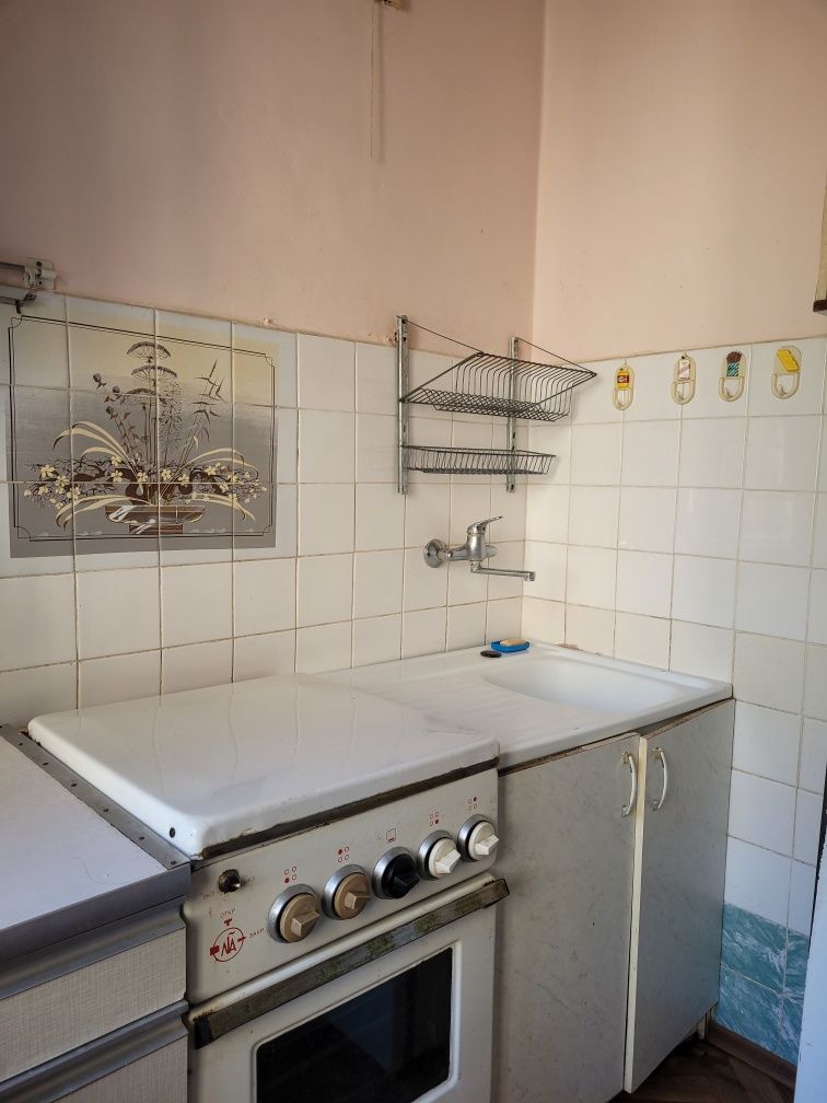 Продам 2 км.кв.в самому серці міста по вул.Незалежності (гот.Надія)