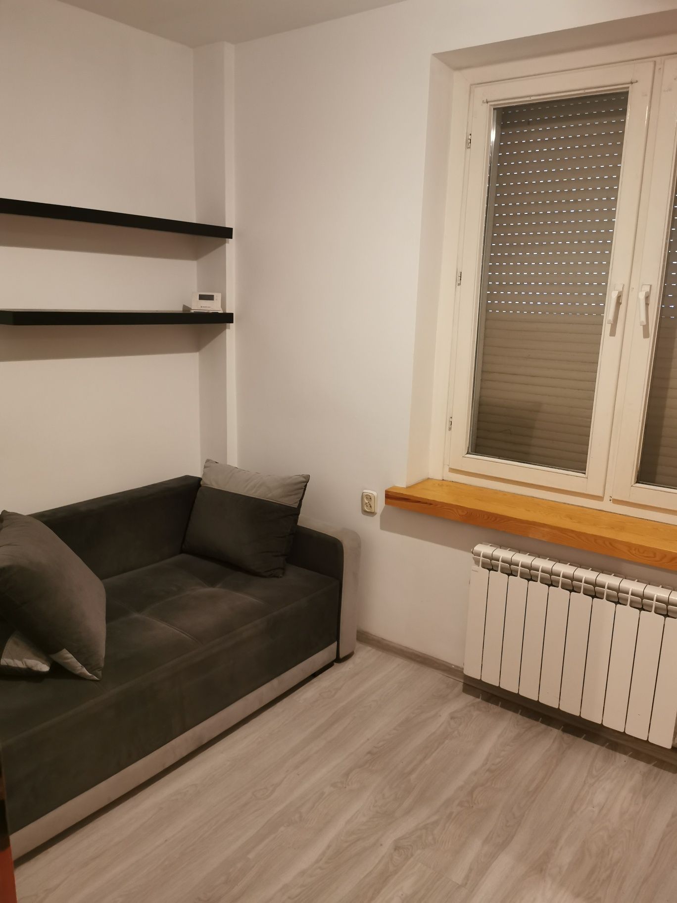 Wynajem mieszkanie w Rawiczu centrum parter ogrzewanie gaz umeblowane