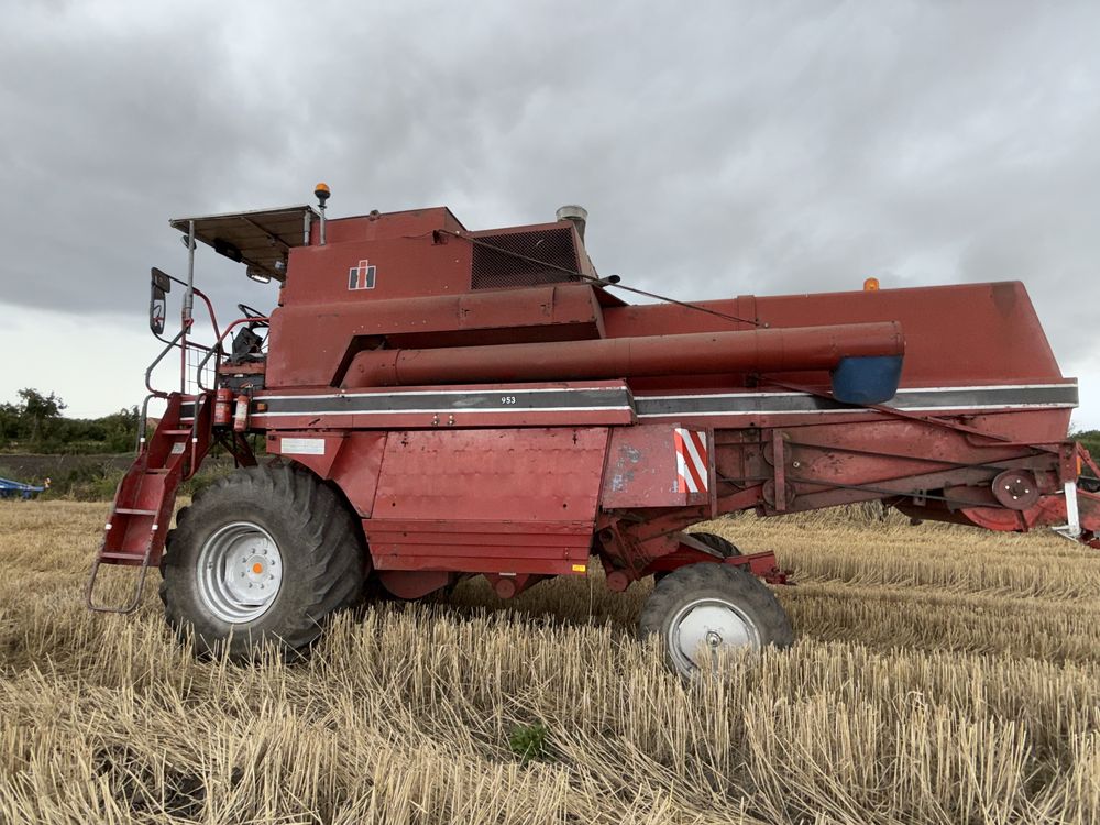Kombajn Case IHC 953 na części