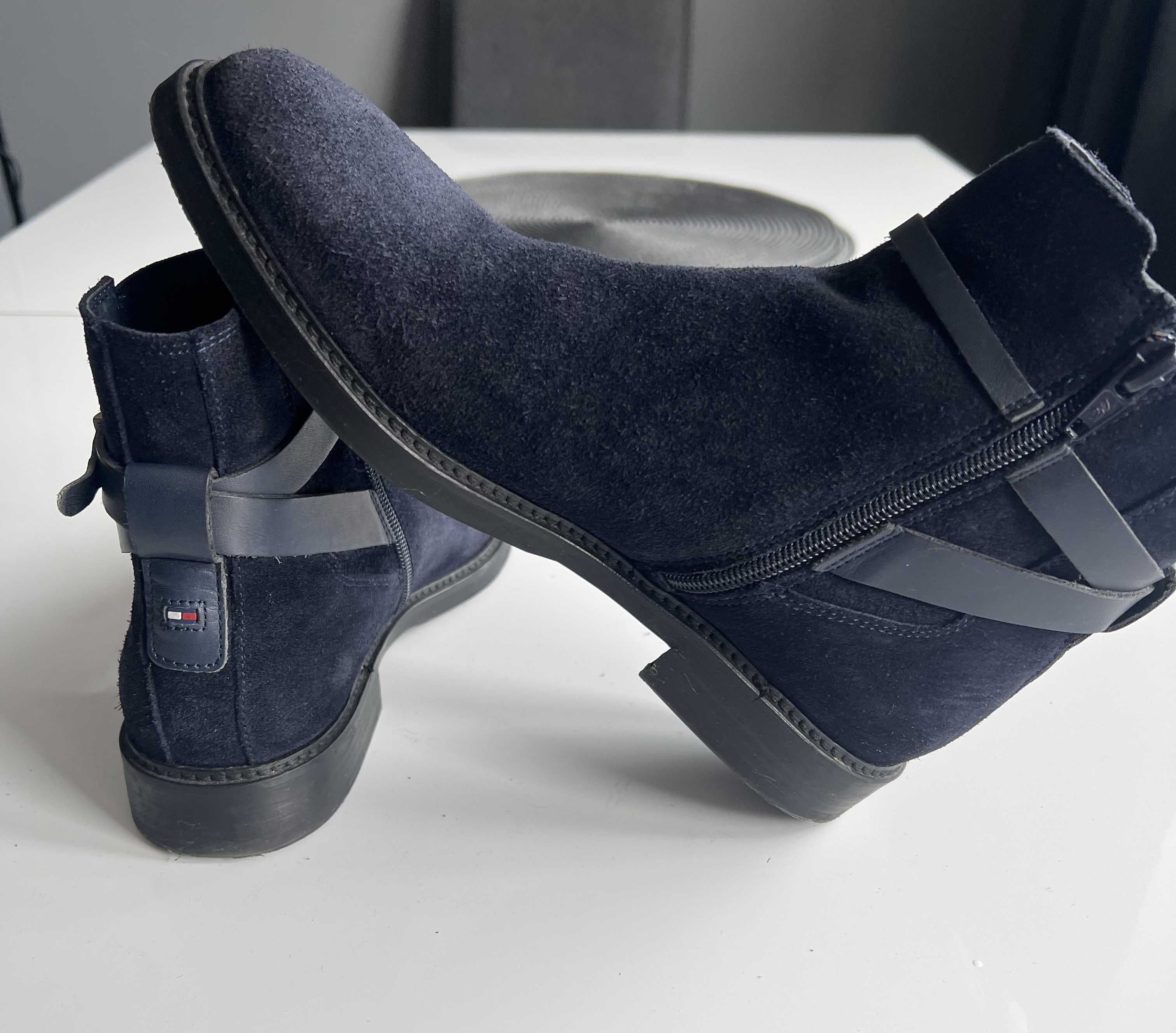 Botki damskie Tommy Hilfiger rozmiar 38. Jak nowe.