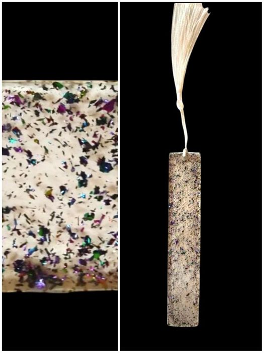 Przepiękna zakładka do książki ze świecącymi drobinkami