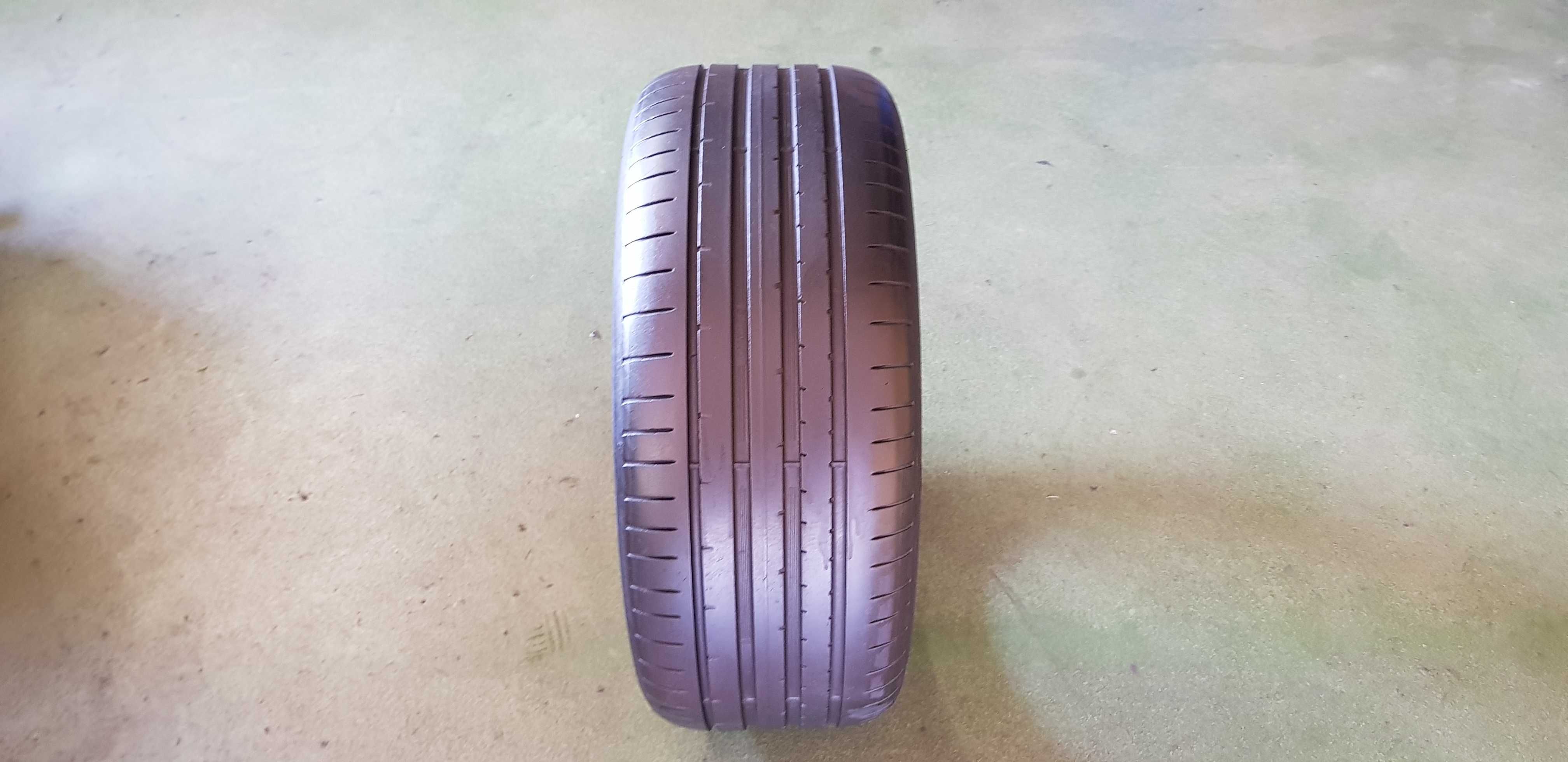Opona pojedyncza 225 45 R17 94Y Dunlop SportMaxx RT2 bieżnik 4,8mm