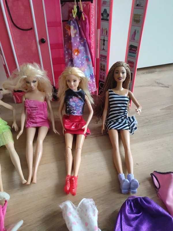 Duży Zestaw 6 Barbie 2 Keny plus szafa