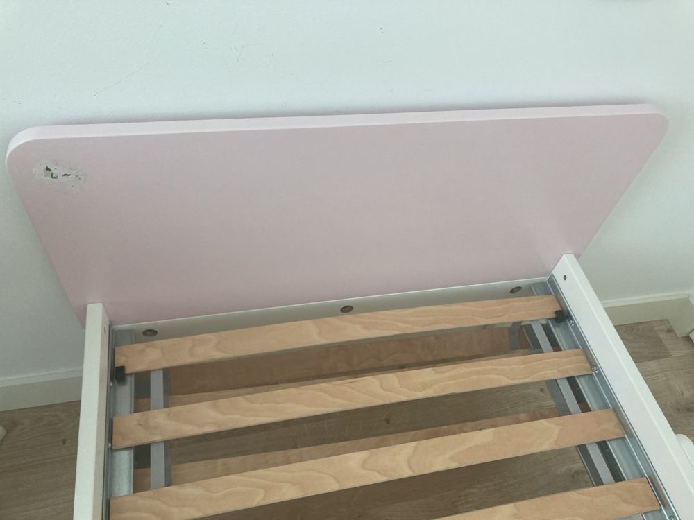 Cama com estrado 80x200