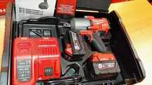 Milwaukee Klucz Udarowy 3/4" 2034Nm zestaw 2 x 5.0Ah Faktura VAT