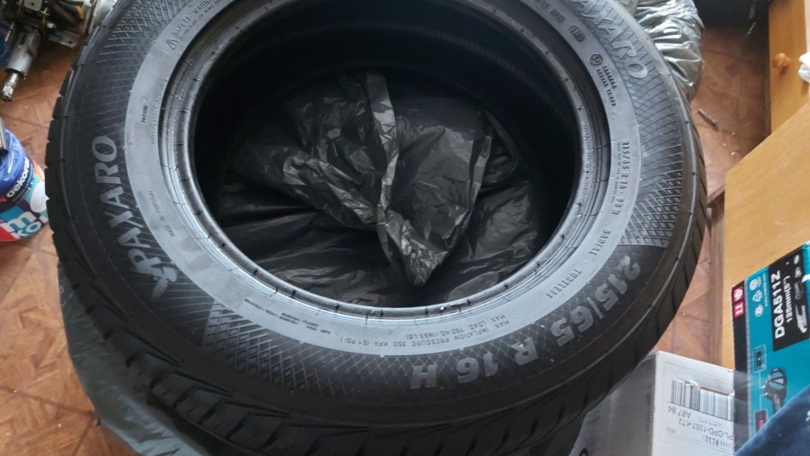 215/65r16 komplet opon lato zakupione 21r stan idealny