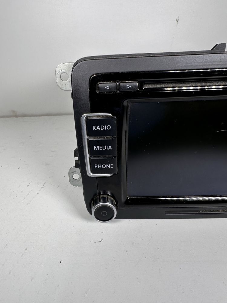 Магнітола BLAUPUNKT RCD 510 3C8 035 195 A VW Passat B7 CC Golf 6