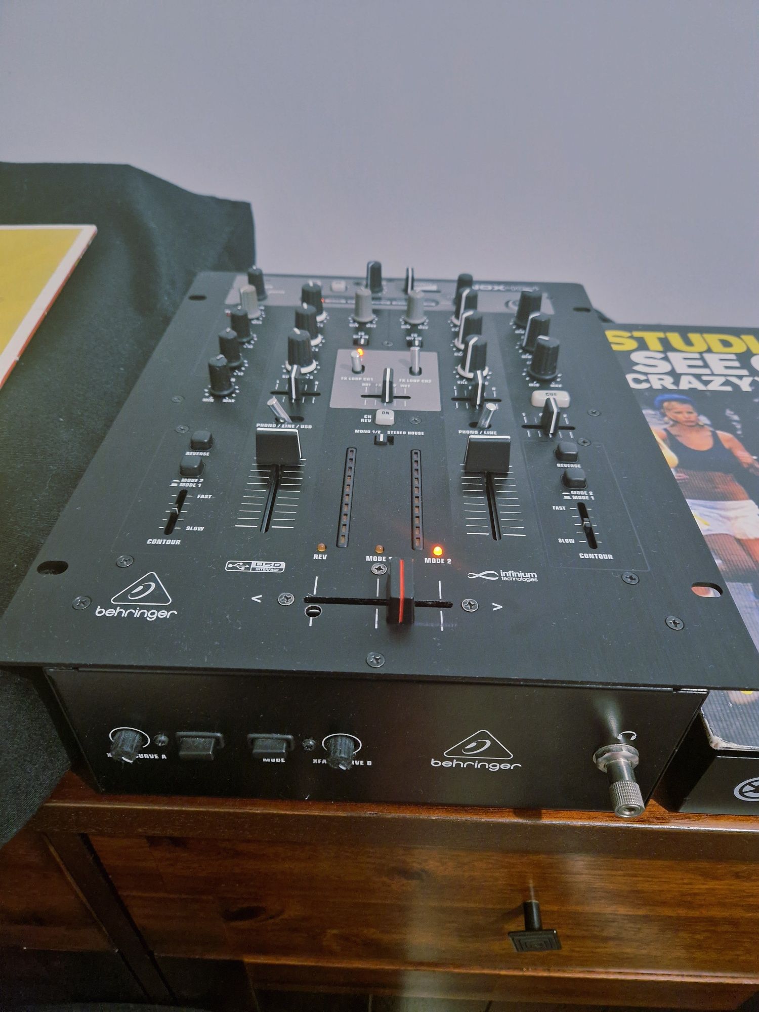 Mixer Behringer Nox 404 stan bardzo dobry